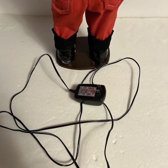 Holly Jolly Rock Santa Alan Jackson Singing Hip-Swingin' Santa Cowboy 1999 Video - Picture 7 of 7